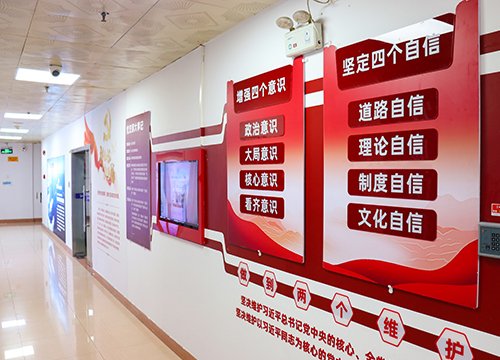 强化标杆引领，推进阵地建设